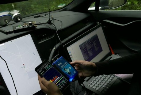 特斯拉被曝GPS严重漏洞，自动驾驶到底是否安全？